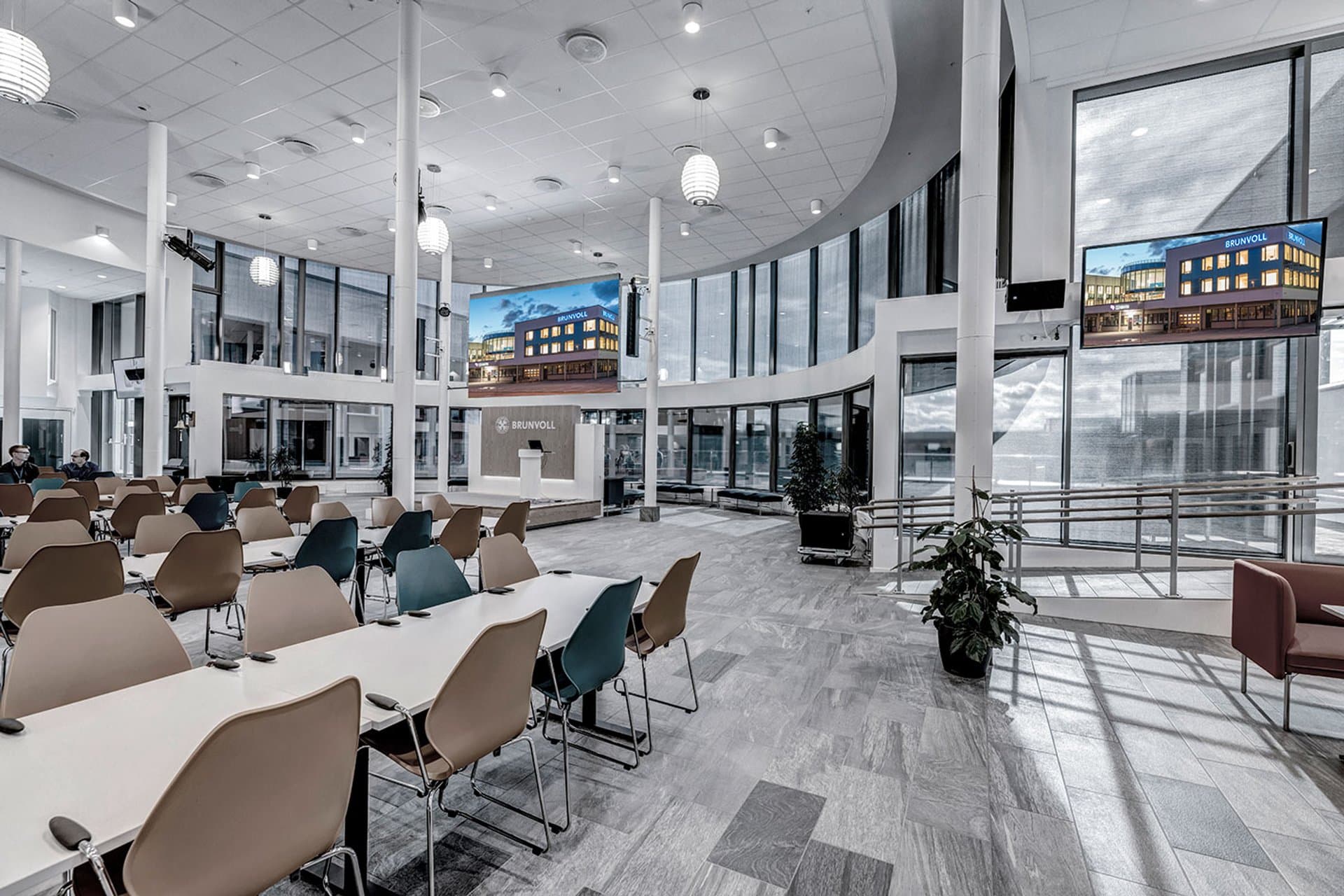 indoor LED screen (P2.5) at Brunvoll AS