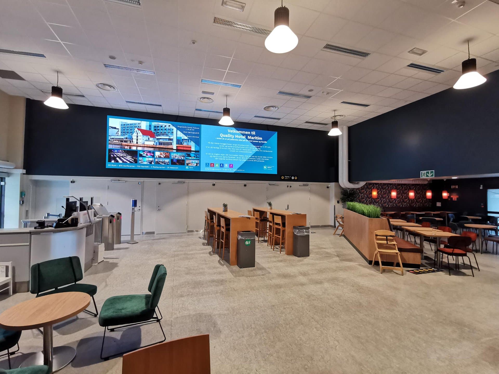 indoor LED screen (P2.5) at Lufthavndrift AS